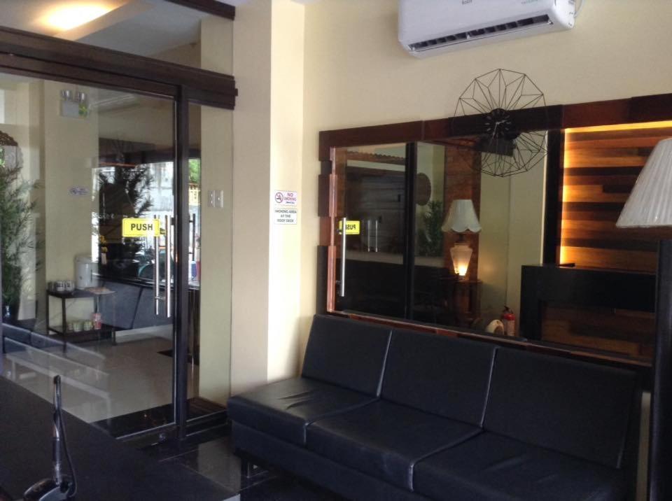 East Square Inn Bacolod Exterior foto